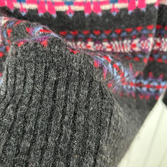 American Eagle Women Long Sleeve Fair Isle Sweater Gray Winter Wool Size Medium - Picture 2 of 6